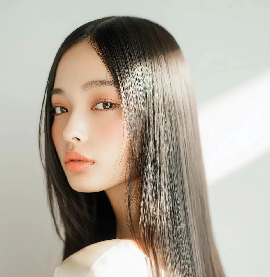 シャイニーストレート